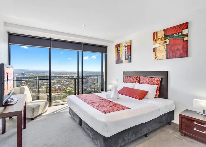 Holiday Holiday Circle On Cavill Apartments